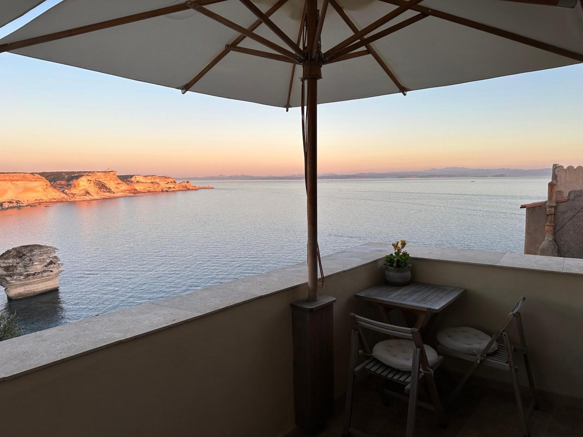 Entre Ciel Et Mer Hotel Боніфачо Екстер'єр фото