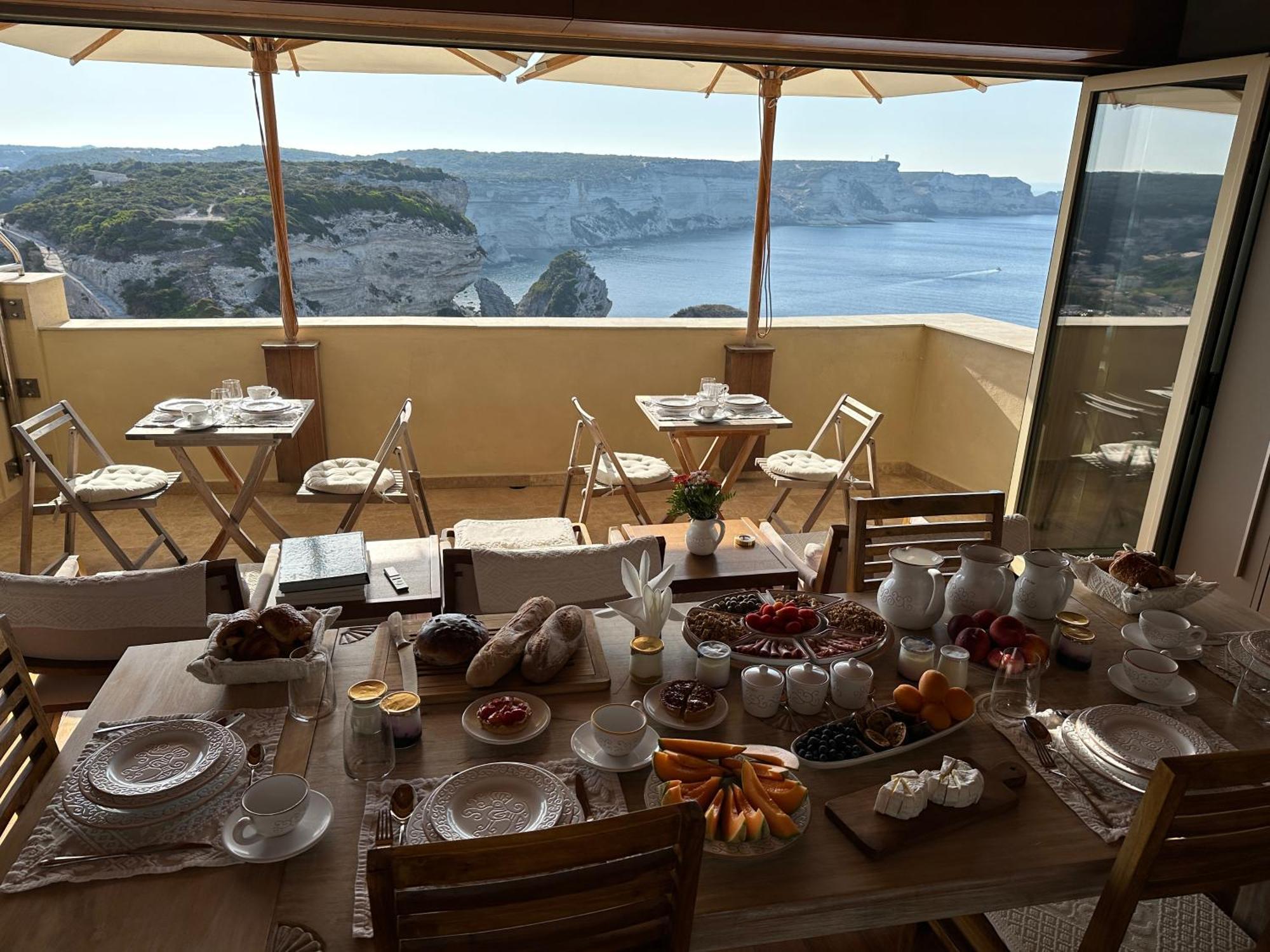 Entre Ciel Et Mer Hotel Боніфачо Екстер'єр фото